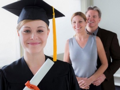 родители и студентка